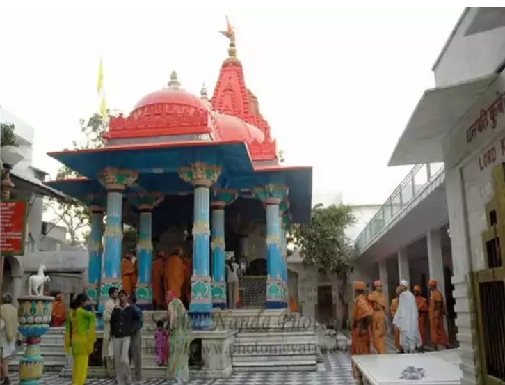 पुष्कर में ब्रह्मा मंदिर