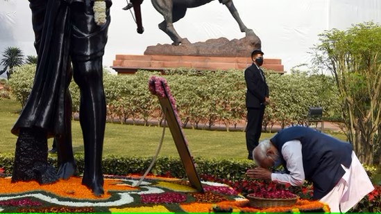 Tribals celebrating Birsa Munda Martyr’s Day with dance and songs.