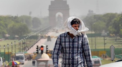 Empty Delhi streets during peak summer heatwave